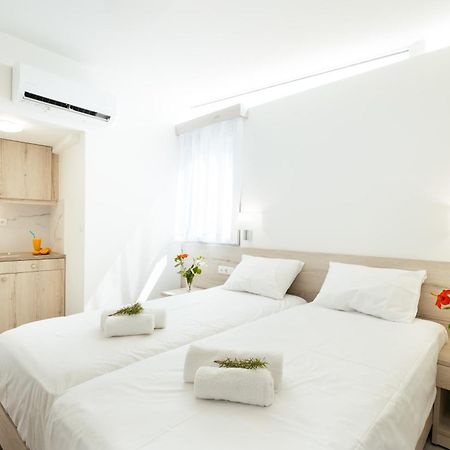 Giannis Apts Rodhákinon Buitenkant foto